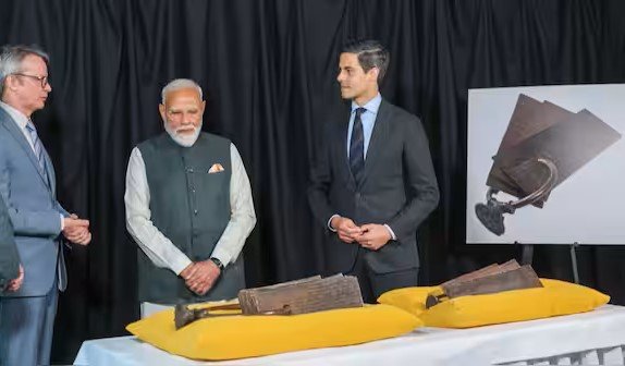 Express Post | PM Modi facilitates historic...